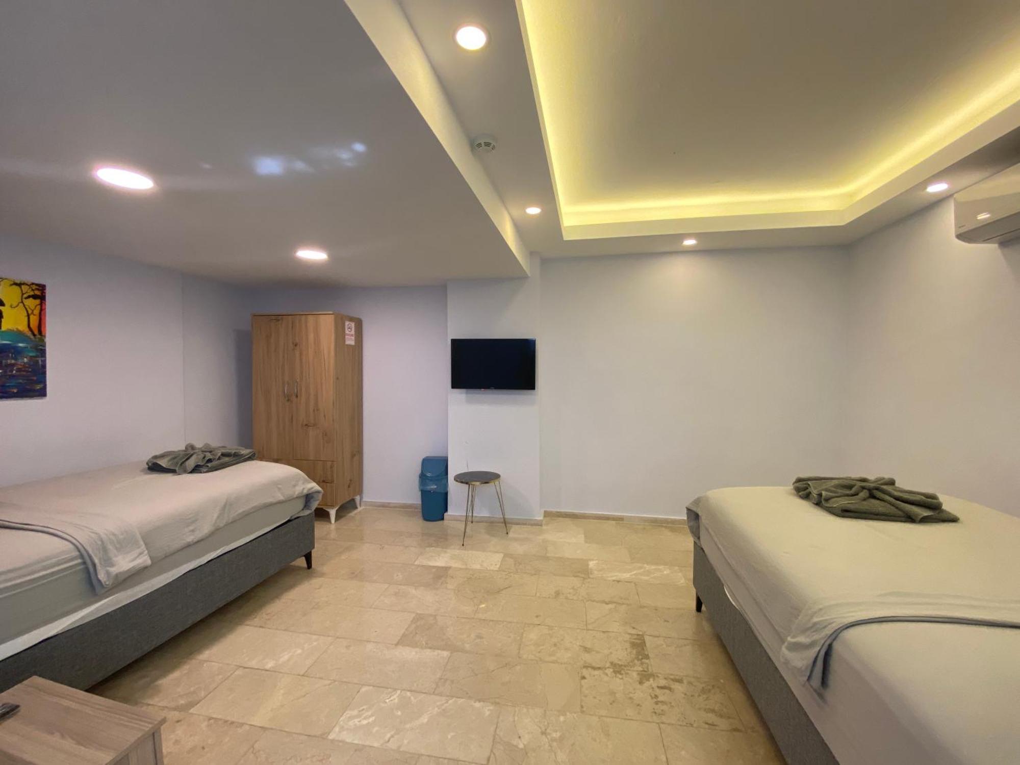 Mert Homes 马尔马里斯 外观 照片